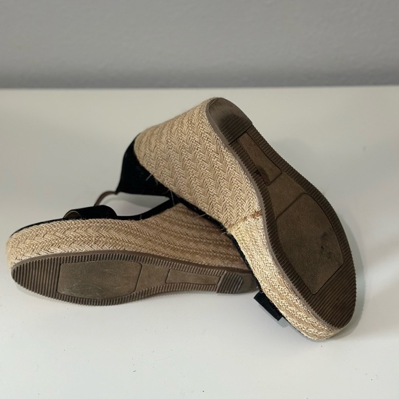 Wedges - Picture 3 of 3